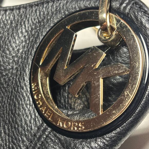 Michael Kors Black Pebbled Leather  Fulton Shoulder Bag - Picture 7 of 11